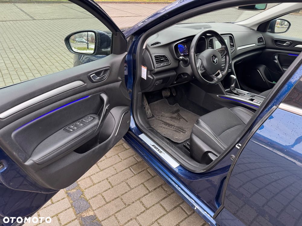 Renault Megane ENERGY TCe 140 EDC BOSE EDITION - 12