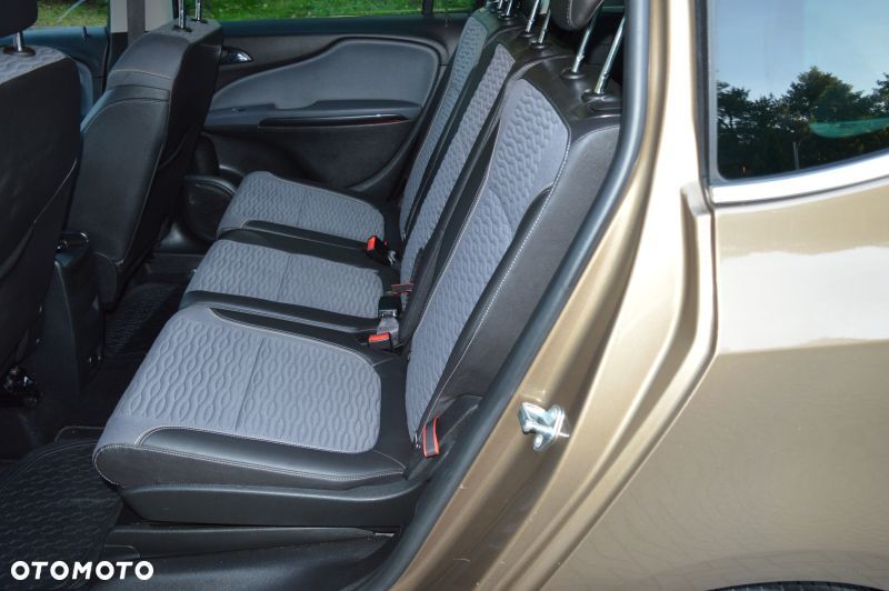 Opel Zafira - 14