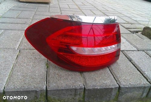 MERCEDES E KLASA W213 KOMBI LEWA TYLNA LAMPA LED ORYGINAŁ - 2