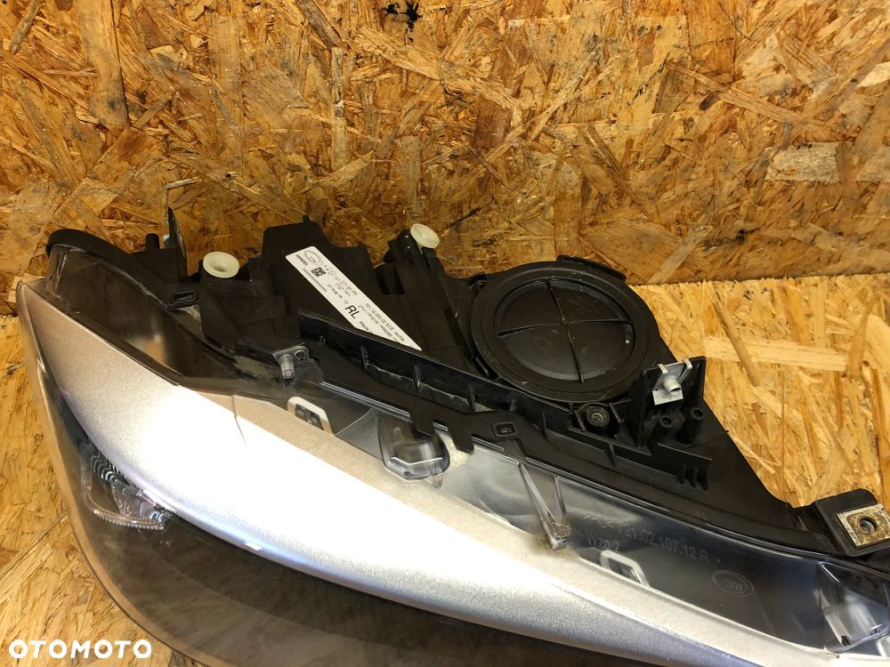 LAMPA LEWA PRAWA PRZÓD BMW F30 F31 - 5