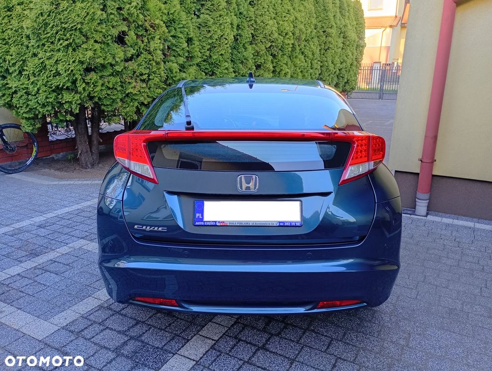 Honda Civic 1.4 i-VTEC - 8
