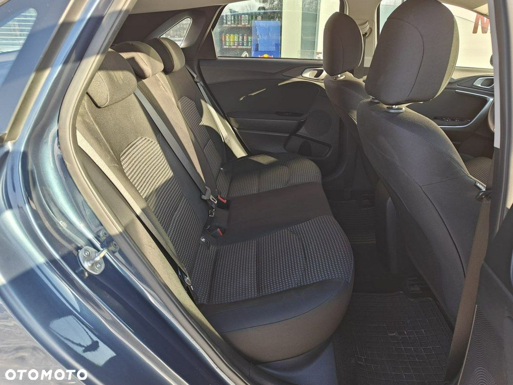 Kia Ceed - 18