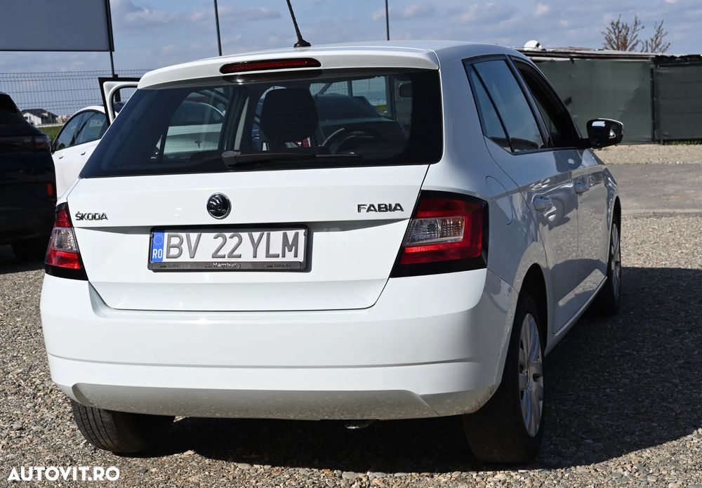 Skoda Fabia - 4