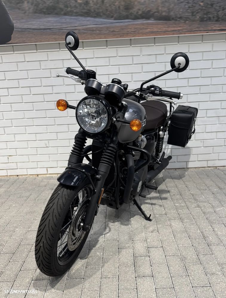 Triumph Bonneville T120 BLACK - 8