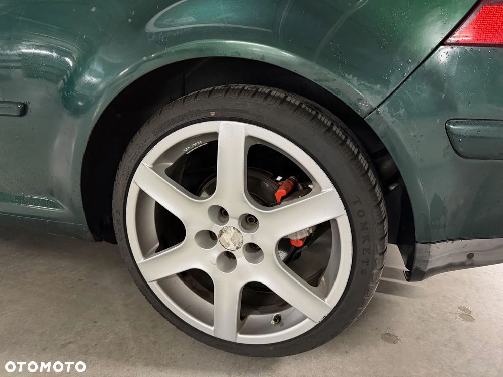 Volkswagen Golf - 10