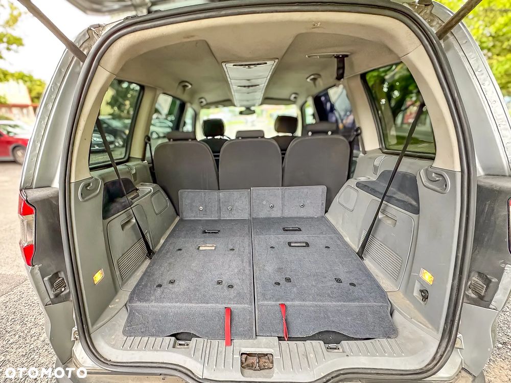 Ford Galaxy 2.0 TDCi Ghia - 10