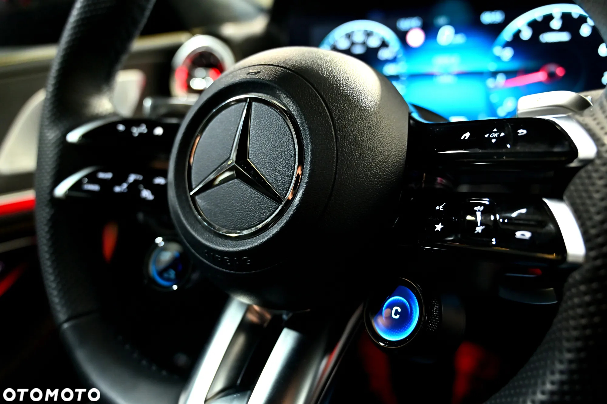 Mercedes-Benz AMG GT - 18