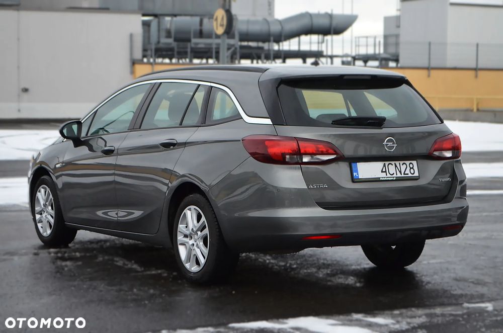 Opel Astra 1.4 T Dynamic - 4
