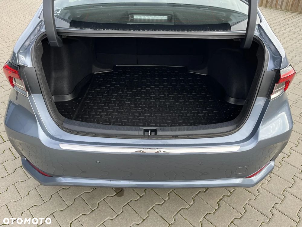 Toyota Corolla 1.8 Hybrid Comfort - 22