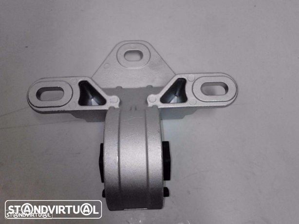 Apoio frente NOVO Chrysler Voyager/Grand Voyager 2001-08 - 1