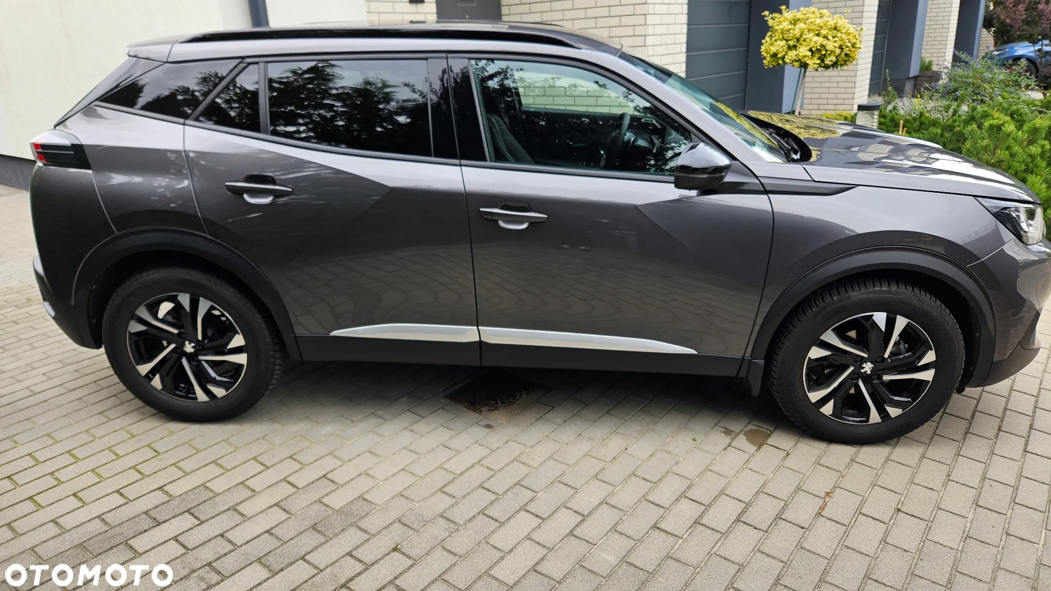 Peugeot 2008 1.2 PureTech Allure Pack S&S EAT8 - 4
