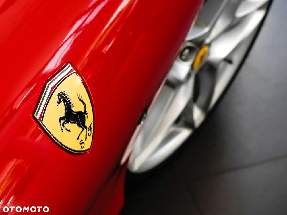 Ferrari Roma - 8