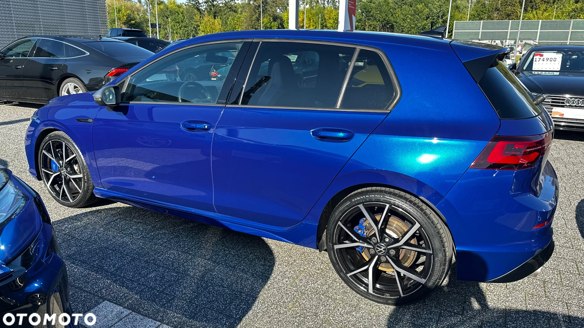 Volkswagen Golf VIII 2.0 TSI 4Motion R DSG - 3