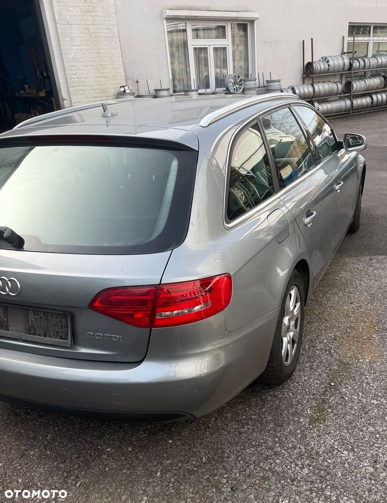 Audi A4 Avant 2.0 TDI e DPF Ambiente - 2