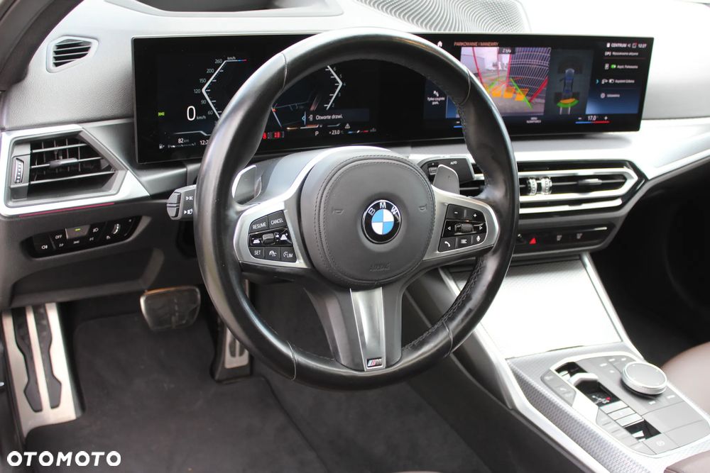 BMW Seria 3 330i xDrive M Sport - 18