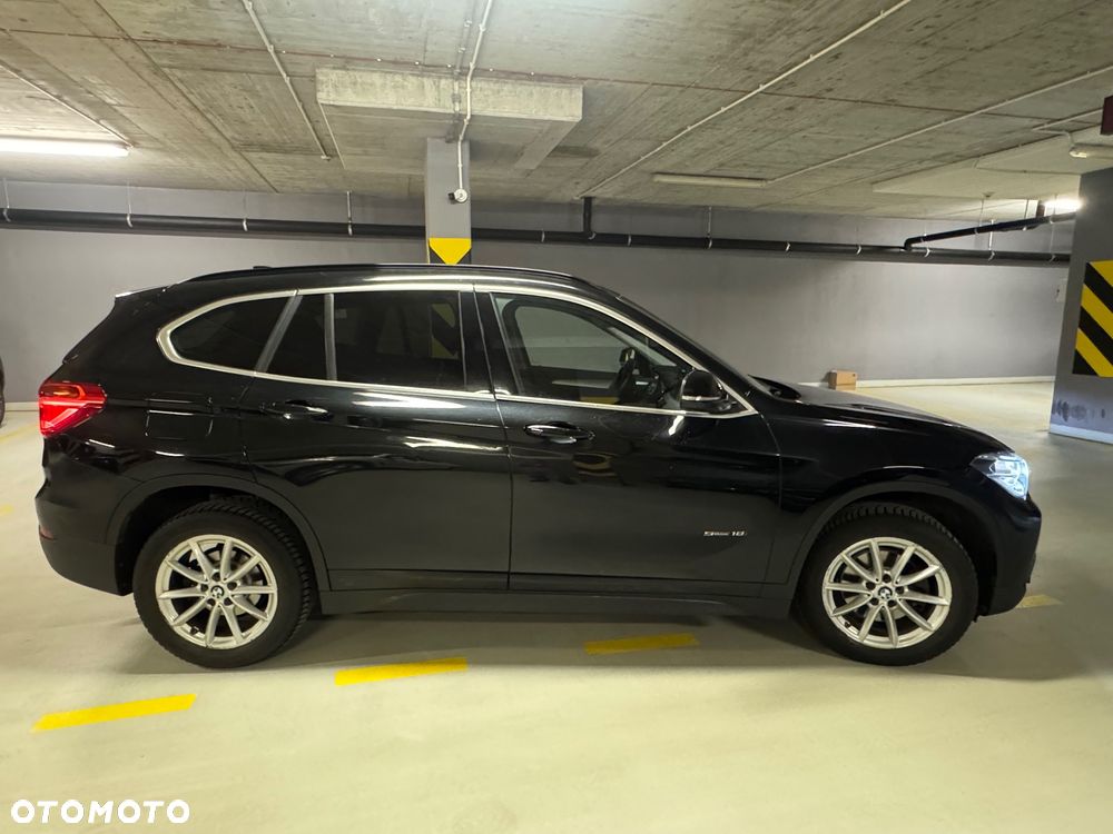 BMW X1 sDrive18i - 4