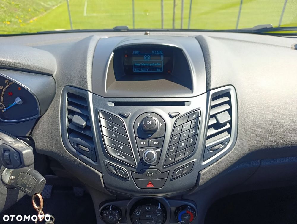 Ford Fiesta 1.0 Ambiente - 22