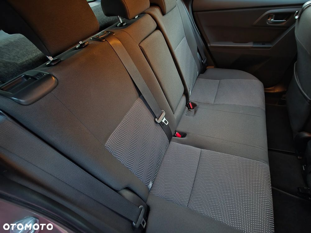 Toyota Auris 1.4 D-4D Active - 8