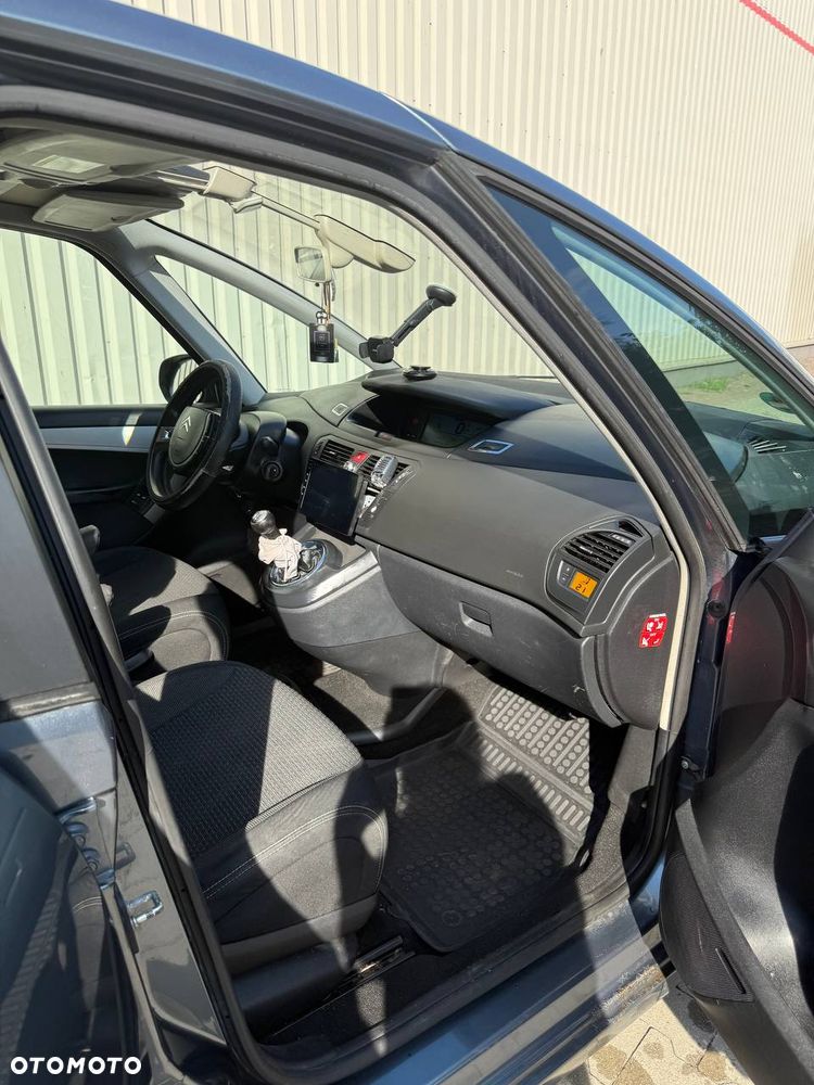 Citroën C4 Picasso 1.8i X - 12