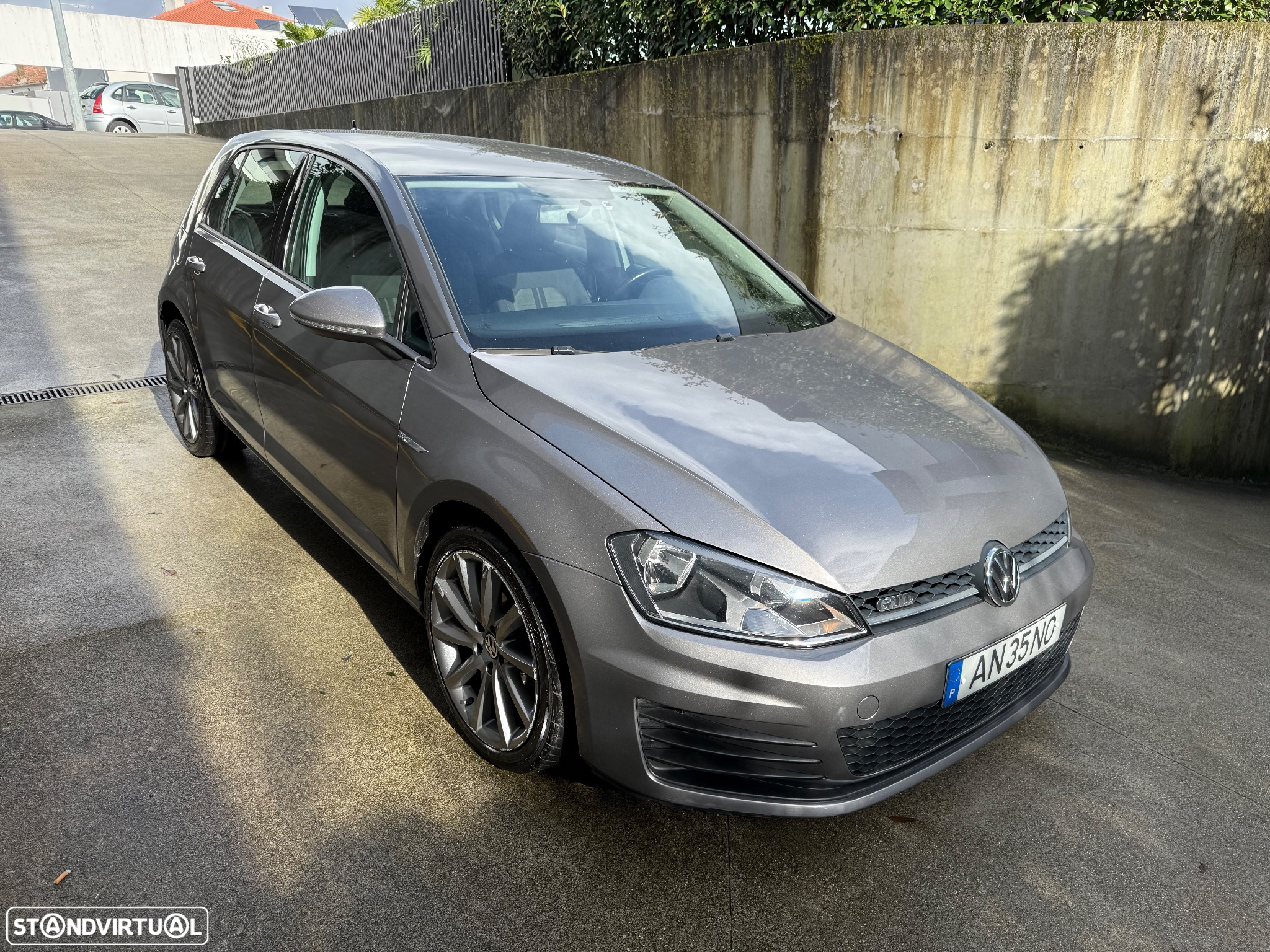 VW Golf 1.6 TDi Highline - 4