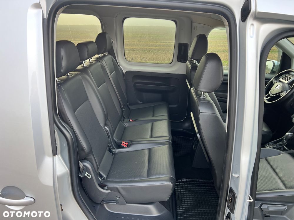 Volkswagen Caddy Maxi Highline DSG - 10