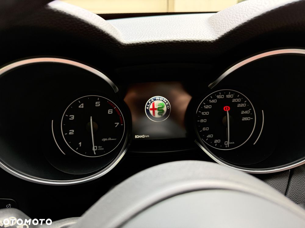 Alfa Romeo Stelvio 2.0 Turbo First Edition Q4 - 12