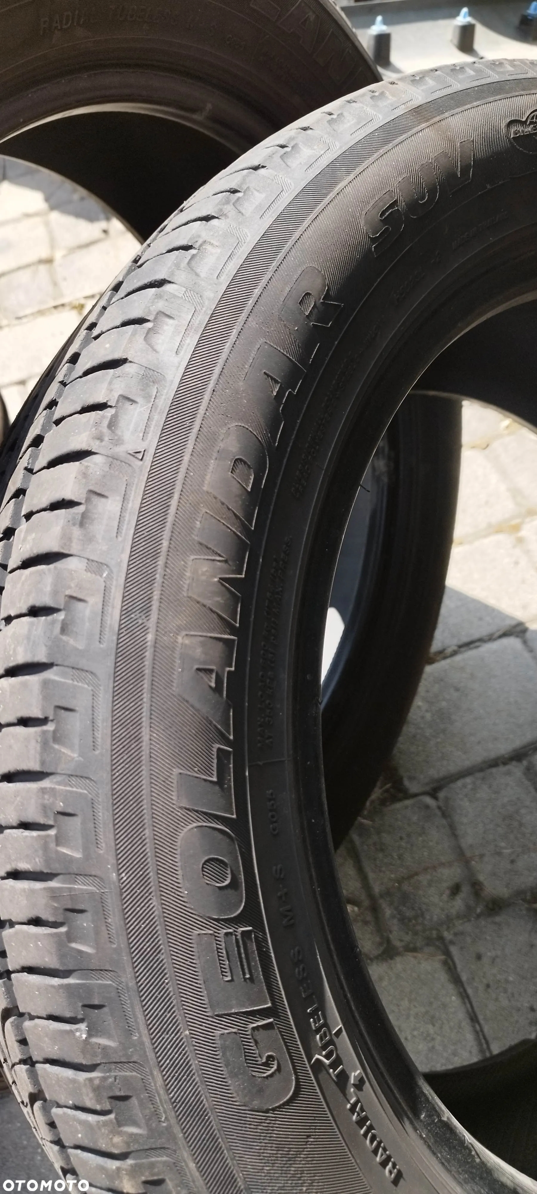 235/55/18 yokohama geolandar suv - 3