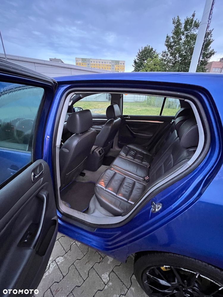 Volkswagen Golf 2.0 TDI DPF GT - 17