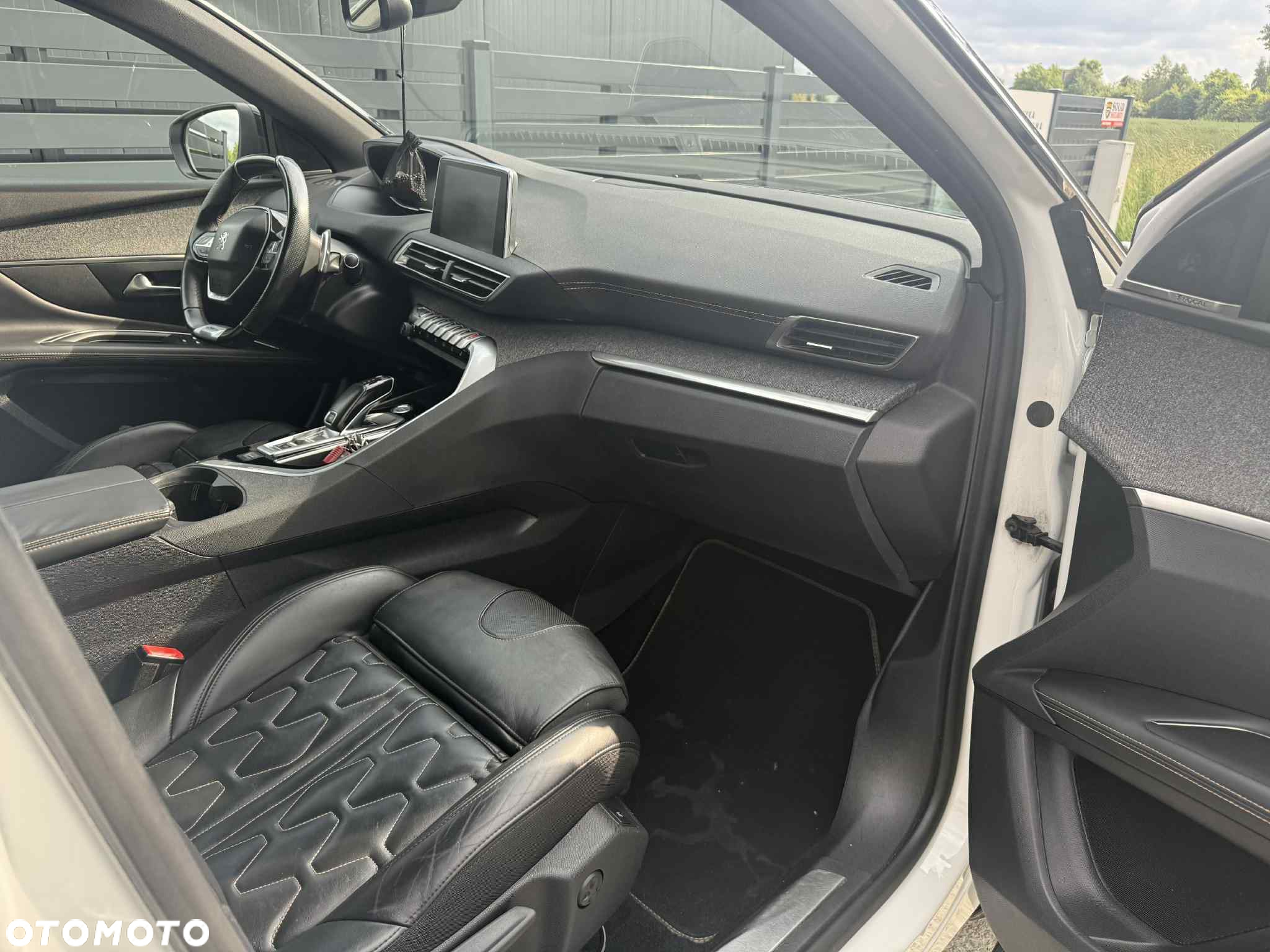 Peugeot 3008 1.6 THP Allure S&S EAT6 - 19