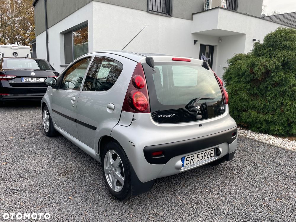 Peugeot 107 1.0 Trendy Euro5 - 4