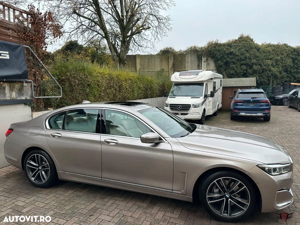 BMW Seria 7 730d xDrive - 23