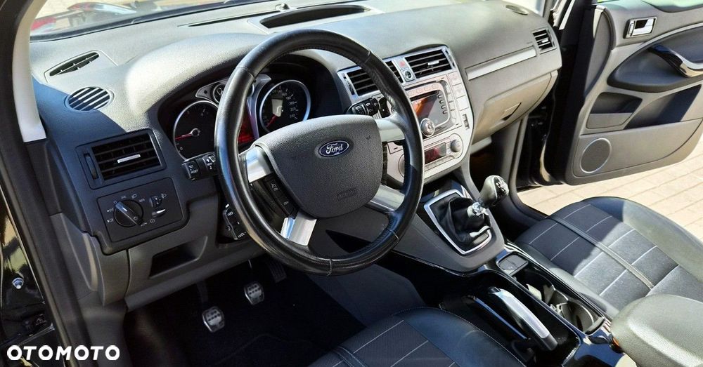 Ford Kuga - 24
