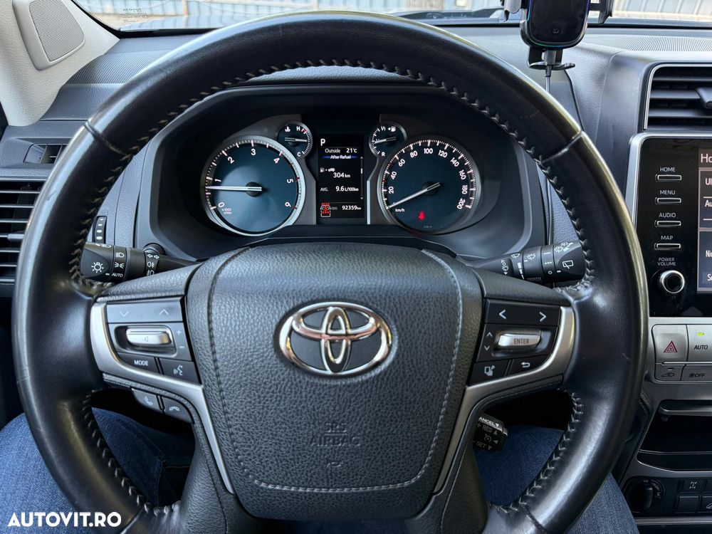 TOYOTA Land Cruiser 2022 — imagine 11