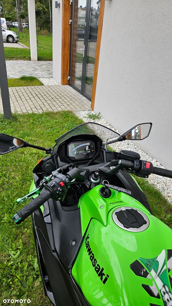 Kawasaki Ninja - 11
