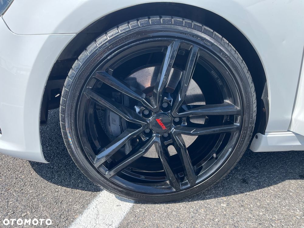 Volkswagen Golf 2.0 R DSG - 21