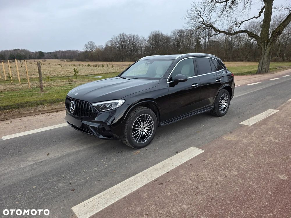 Mercedes-Benz GLC 300 4Matic 9G-TRONIC AMG Line - 1