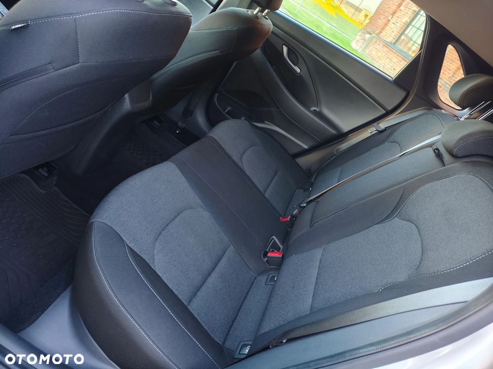 Hyundai i30 1.6 D Comfort DCT - 14