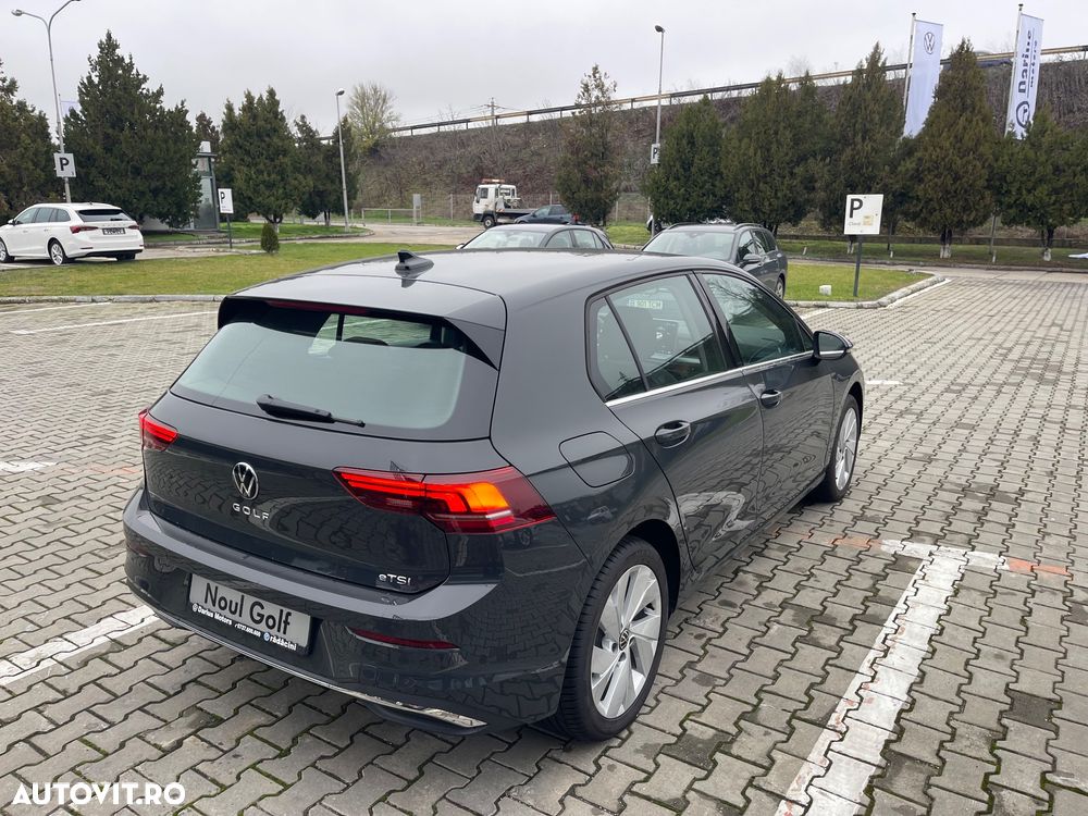 Volkswagen Golf 1.5 eTSI DSG MHEV Style - 7