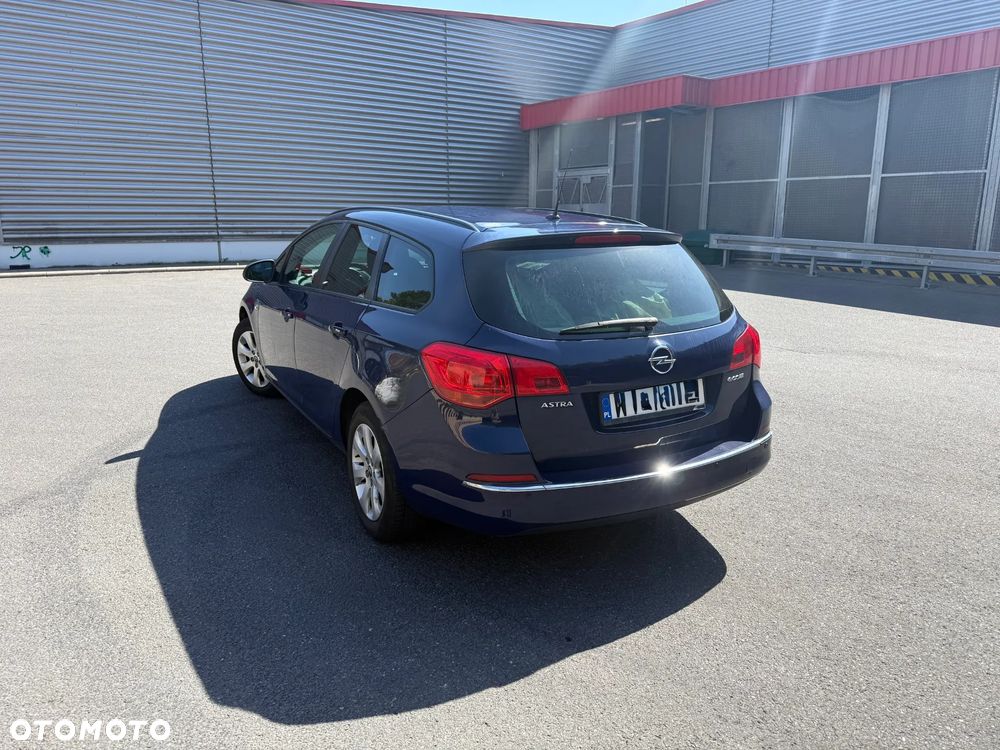 Opel Astra 1.4 T Enjoy - 4