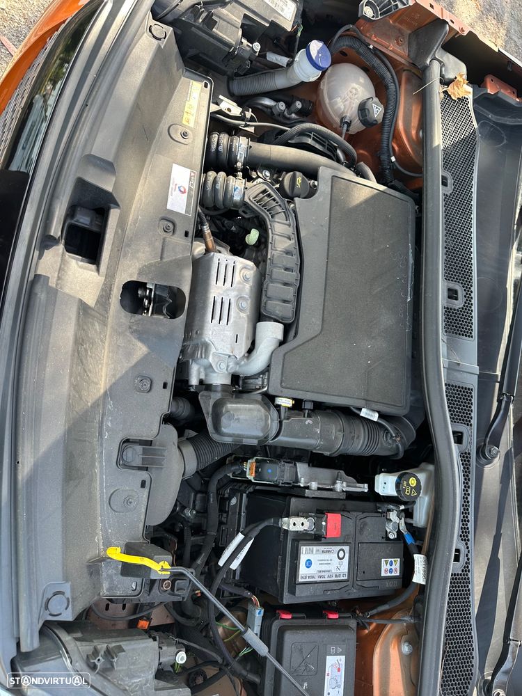 Peugeot 2008 PureTech 130 EAT8 Allure - 29
