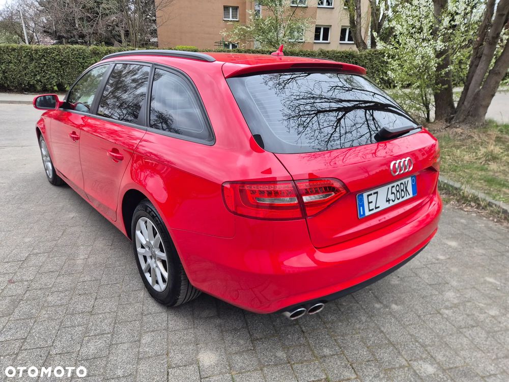 Audi A4 Avant 2.0 TDI DPF clean diesel multitronic Attraction - 8