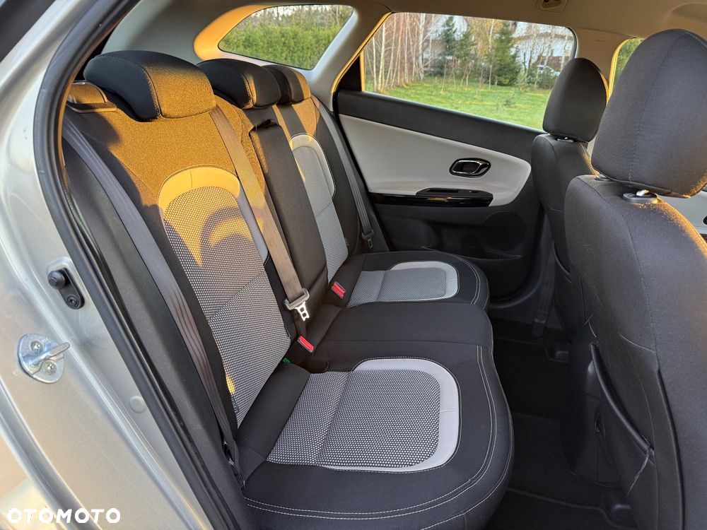 Kia Ceed Cee'd 1.6 GDI Business Line - 8