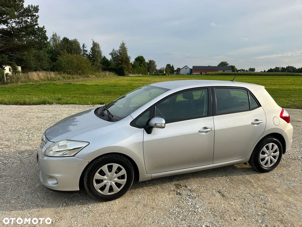 Toyota Auris 1.4 D-4D - 2
