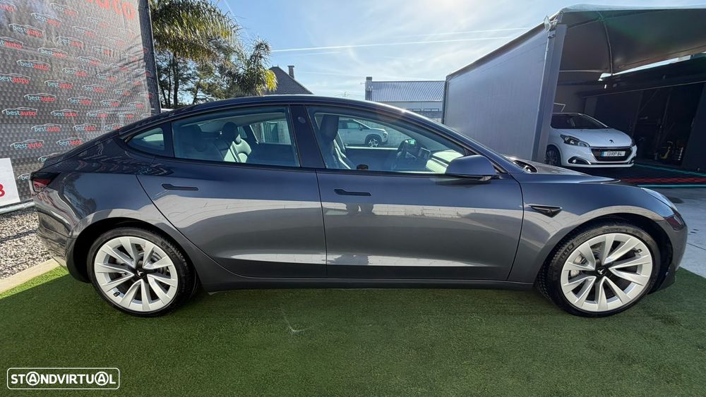 Tesla Model 3 Long-Range Dual Motor AWD - 4