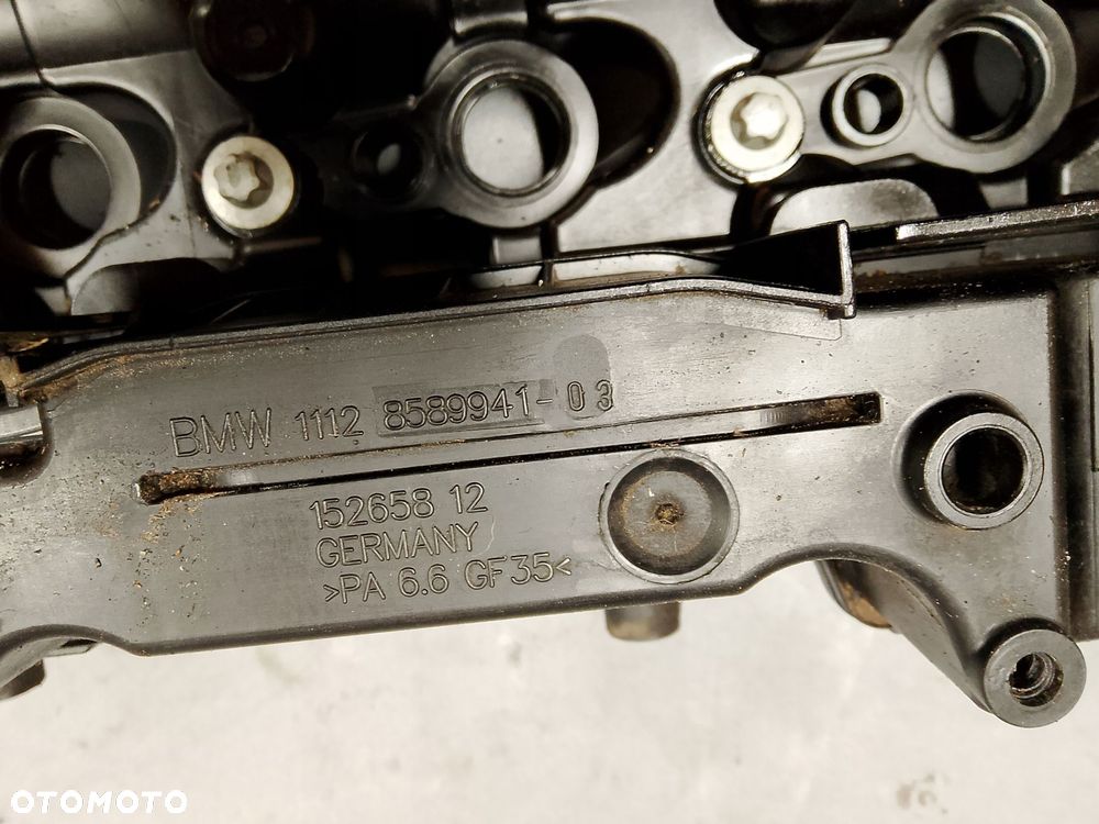 pokrywa zaworów bmw f30 2.0 d 8589941 - 2