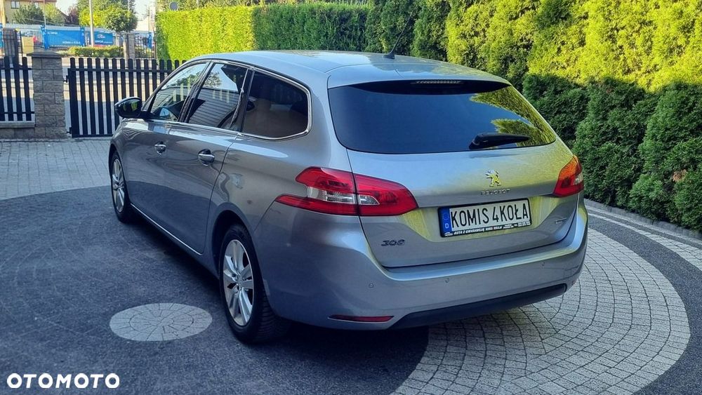 Peugeot 308 - 4