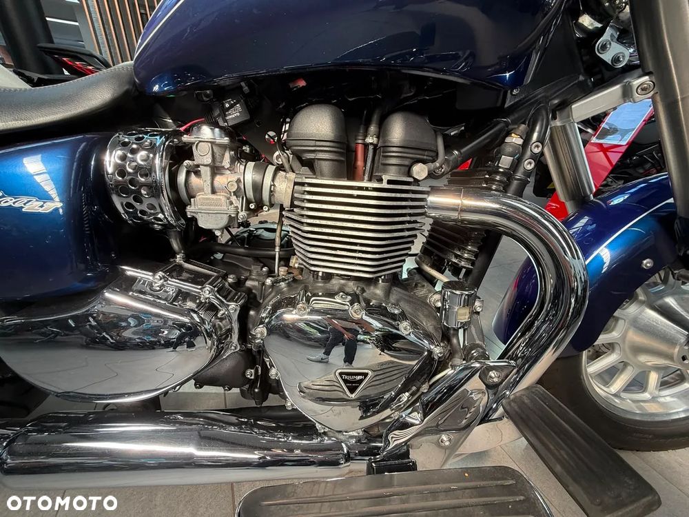 Triumph America - 3