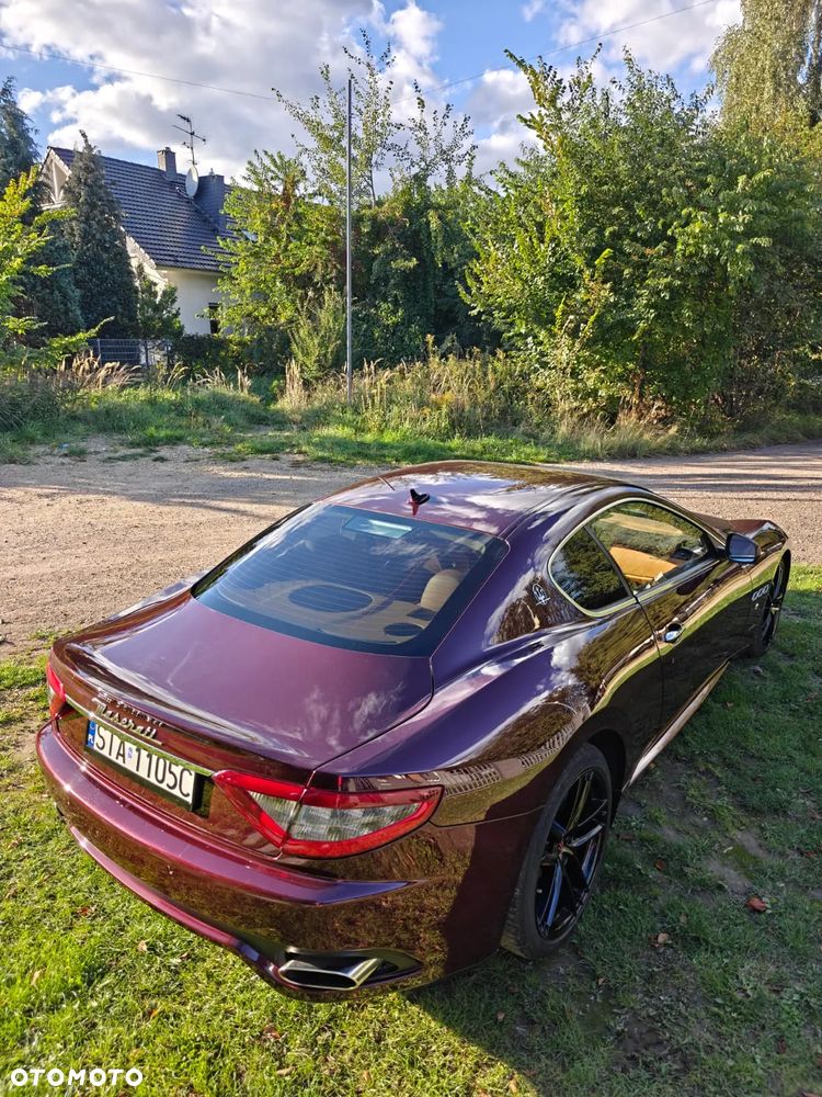 Maserati GranTurismo - 16