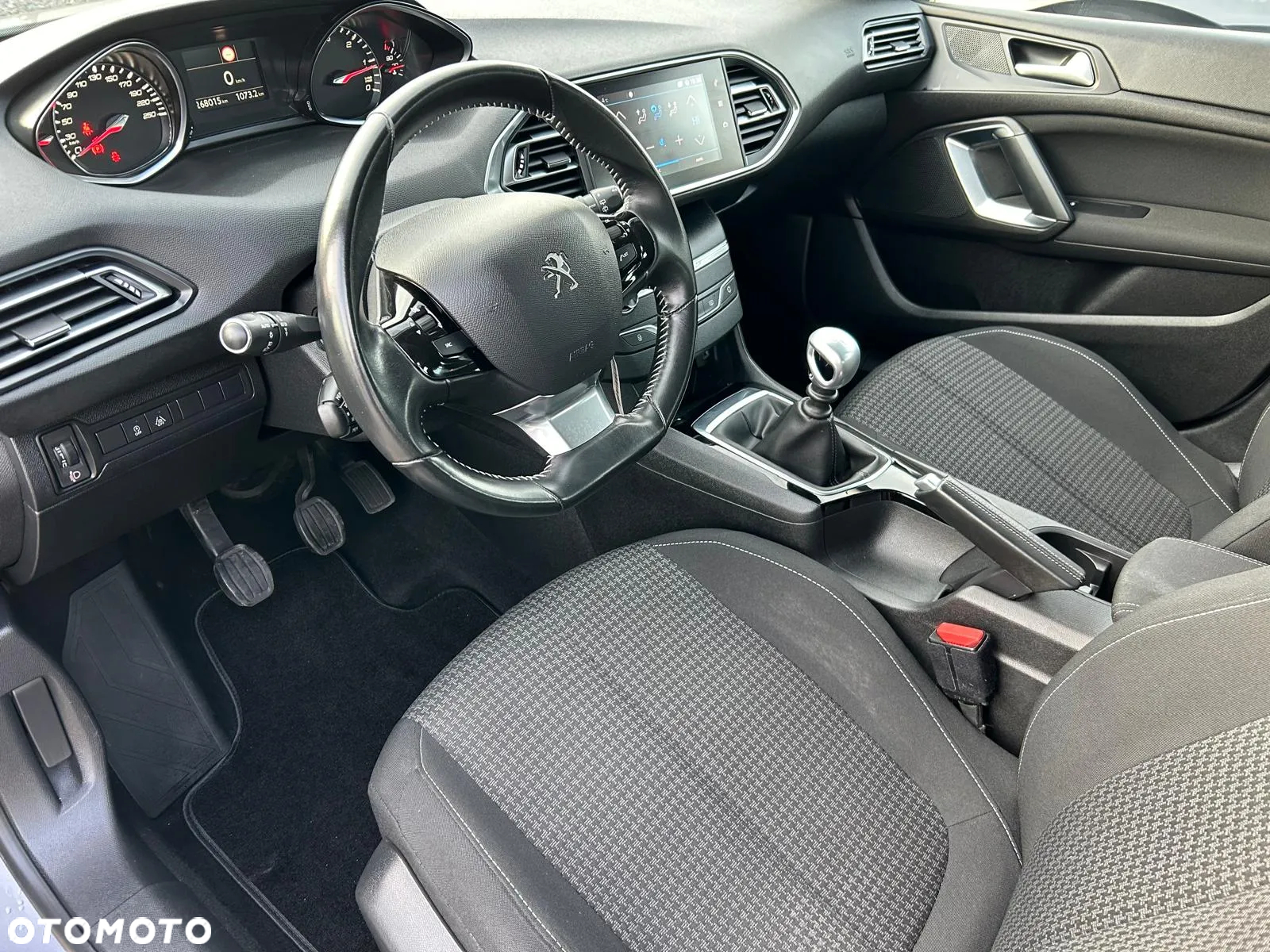 Peugeot 308 1.5 BlueHDi Allure S&S - 19