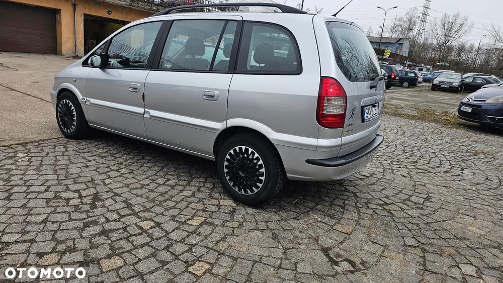 Opel Zafira - 6
